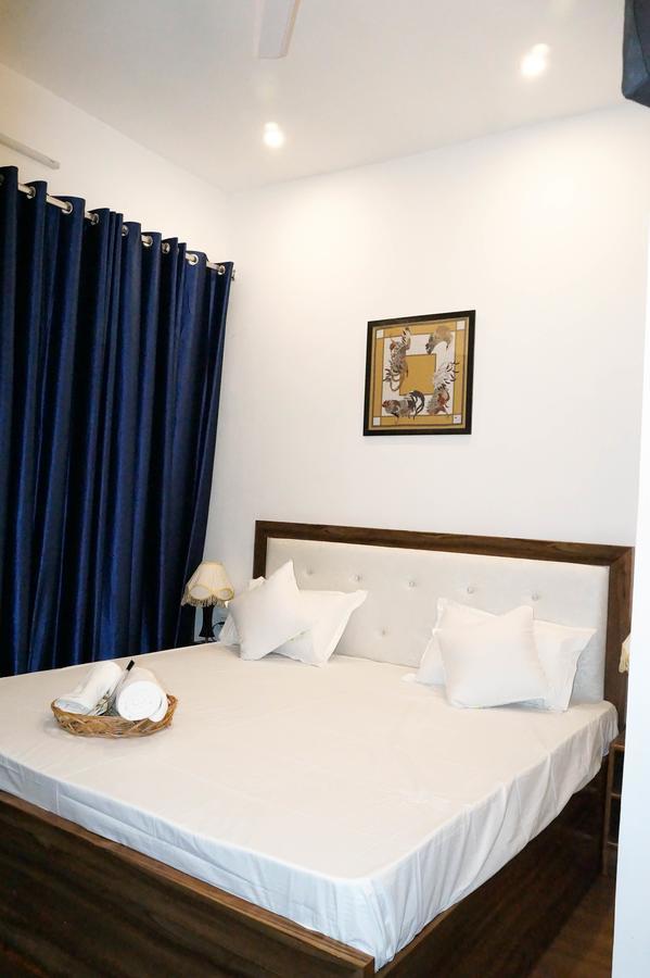Osakataj Hotel Agra  Buitenkant foto