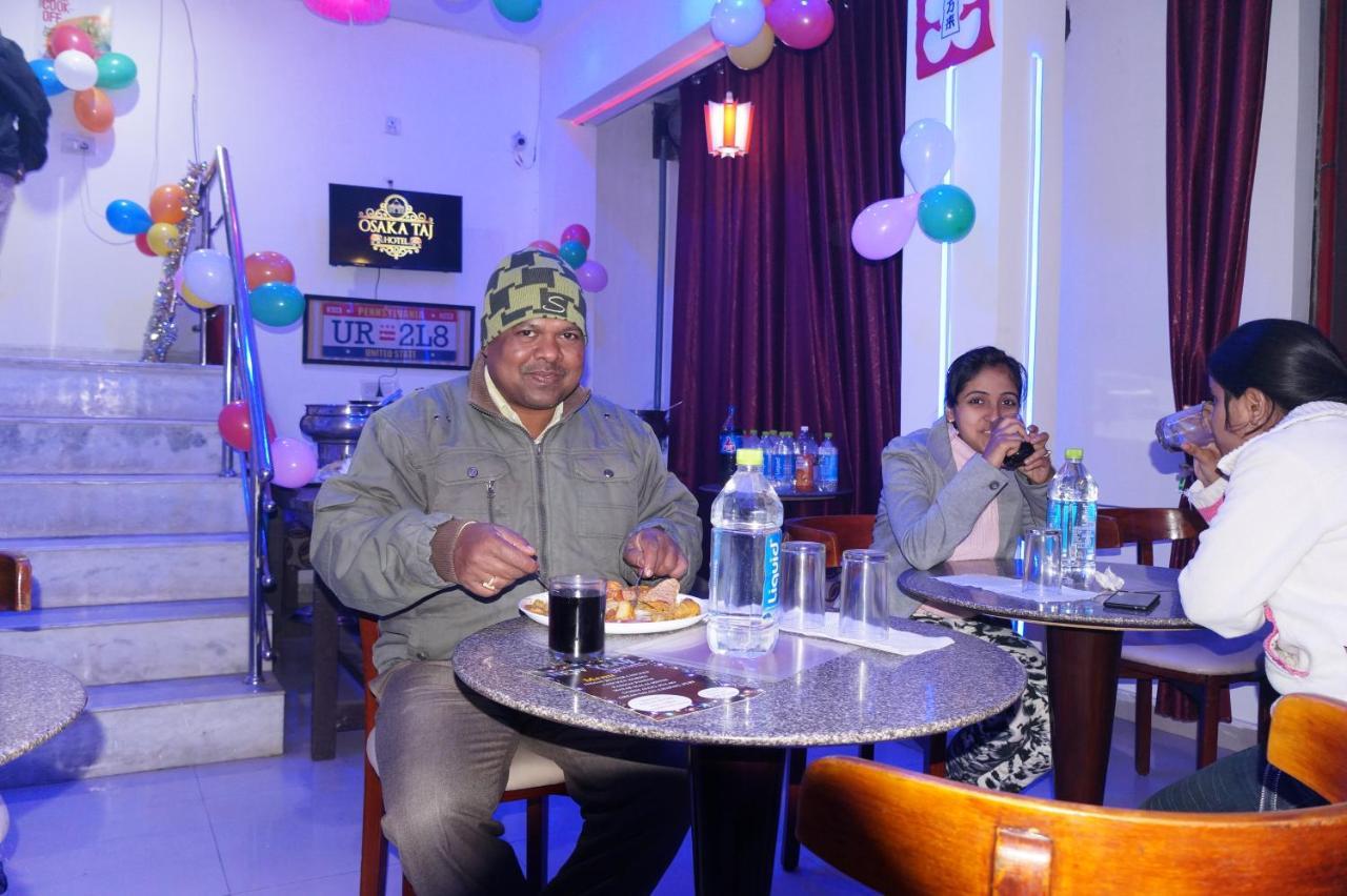 Osakataj Hotel Agra  Buitenkant foto